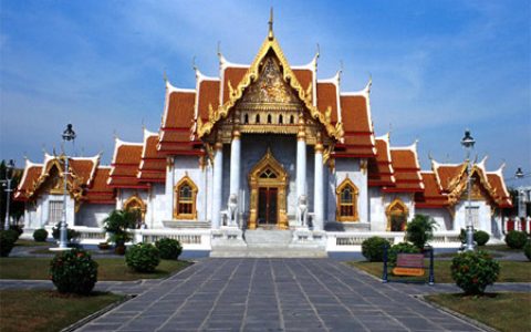 泰国点蜡烛真的管用吗？泰国烧蜡烛法事管用吗？泰国点蜡烛（揭秘）